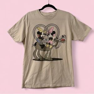 Mickey & Minnie Mouse Western Rope Heart Love Graphic Tee – Size L